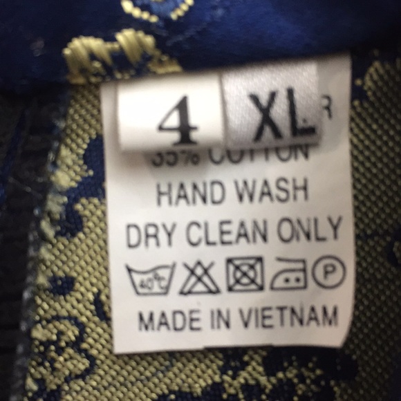 Oriental style blouse - Picture 2 of 7